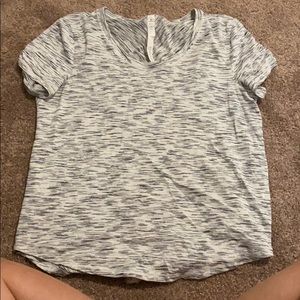 Lululemon short sleeve shirt